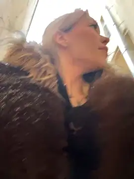 FULL NAKED IN STREET - video by babydolll cam model