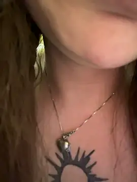 MILLI SUCK DICK STRANGER IN PUBLIC MAN WC🔞🚽