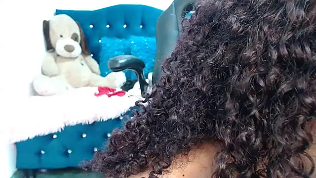 finger in ass  and fuck pussy - video oleh model kamera Perla_web09