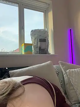 [3 Mar 16:54] Spy Show – видео вебкам-модели Sophiesinxx