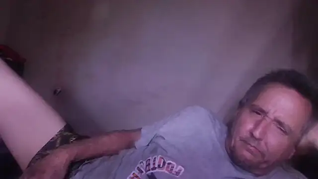 [24 Nov 00:50] Public Show - video by George48 cam model