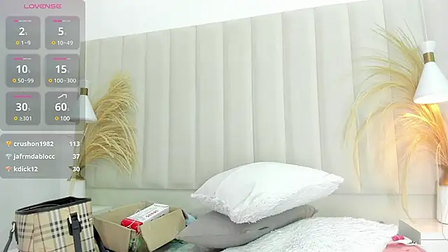 [27 Feb 17:23] Private Show - vidéo du modèle de showcams sexyebonyvip1