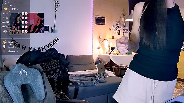 [26 Mar 20:41] Private Show - vidéo du modèle de showcams KatiKate