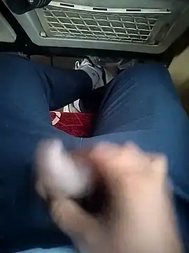 Office bus cum shot - video by Risky_adventures cam model