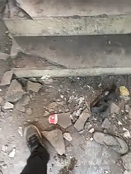 Fully naked in an abandoned building on road side - video by Risky_adventures cam model