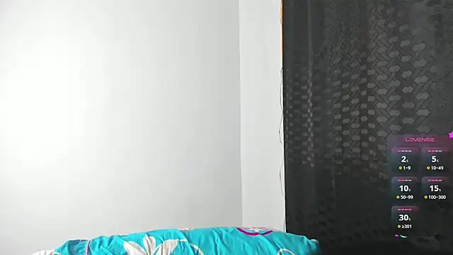 very bignipples - video by Venus_Blackk cam model