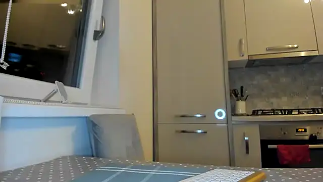 show whit feet - vidéo du modèle de showcams bbruneta37