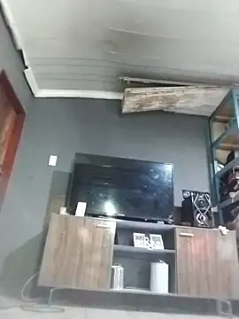 [22 Feb 00:09] Public Show - clip cu CHERRYYUMMY model videochat