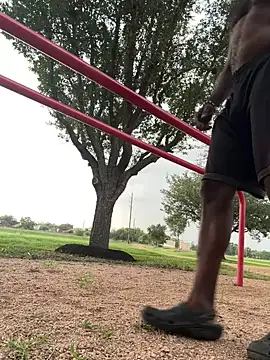 [30 Jun 19:22] Public Show - video by Melaneighted cam model