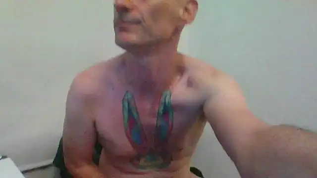 [5 Jul 12:32] Public Show - video by TomKxxxpnp cam model