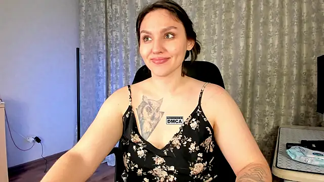 Private Show lick armpits and hairy pussy
