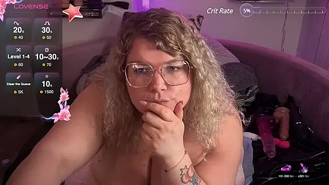 [24 Apr 18:38]Dildo blowjob with lots of spit - video by CurvyAnonymousGirl89