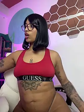 Spreading my holes and playing my kitty! - video by LollaByer cam model