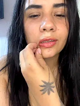 [4 Aug 19:28] Private Show - video của người mẫu cam Leyna_Kenet