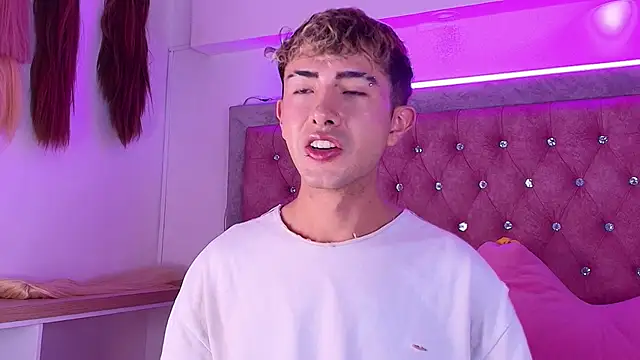 BIG COCK OF NOAH - video by Noah_Xitruxx cam model