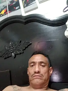 [15 Feb 18:53] Public Show - vidéo du modèle de showcams Innsaciable