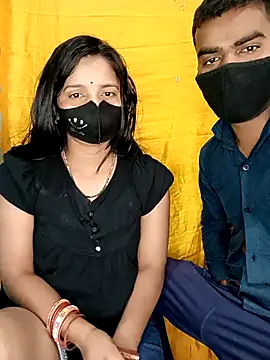 My gf Hard fucking romantic sex – video od webkamerové modelky Suhani512