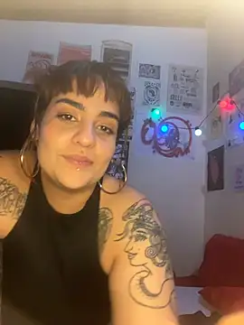 Fucking doggy style – video od webkamerové modelky name_less_lulu