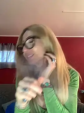 PVT racconto sexy di cosa ho fatto in un bar - video by harleyejoker1 cam model