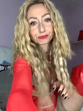 PVT MI MASSAGGIO UN PO LA FICA - video van harleyejoker1 cam-model