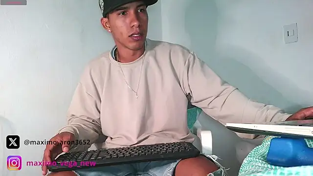 Private Show – видео вебкам-модели maximo_vega_newv