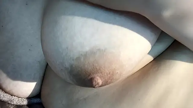 [10 Jan 13:22] Public Show - video by AngelwithEcup cam model