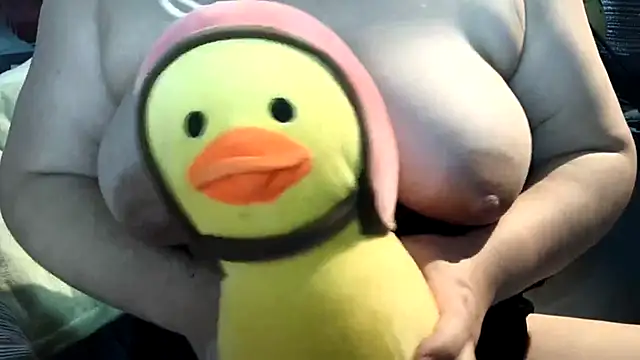 来鸭,蹦迪鸭。 Come on, let's dance - AngelwithEcup主播的视频