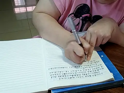 [6 Apr 13:06] Public Show - AngelwithEcup 캠 모델의 동영상