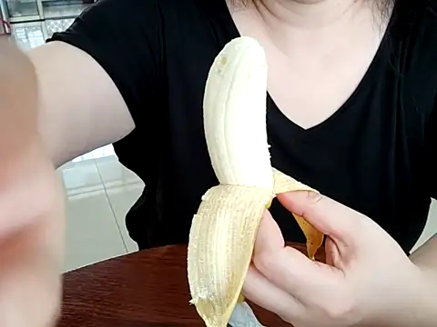 [18 Apr 12:23] Public Show - Video von AngelwithEcup Cam-Model