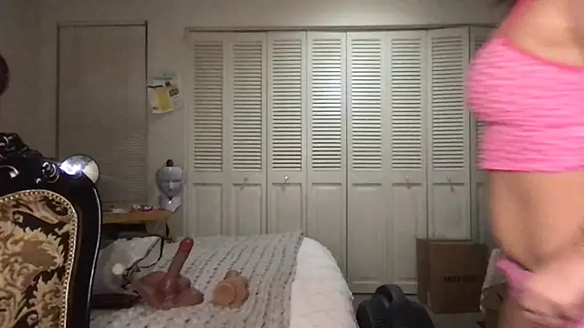 Fuck kitty with 9.5 from the front and back - vídeo de la modelo de cam PureHoneyTrap