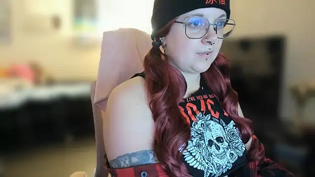 [19 Oct 20:10] Private Show - Striptease and show off <3 - video by cute_aggro_gamer_girl cam model