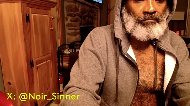 Quick ass flash - video di sinnernoir modella di cam