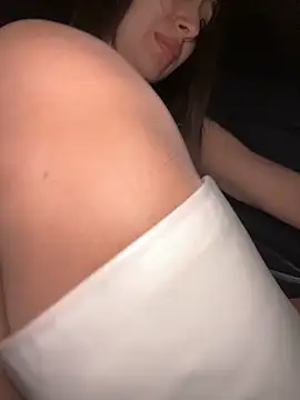 OMG! Got Full Naked Behind UBER Driver & Fucked my Pussy & Ass with a Dildo so Horny!－カメラキャストのICrazyOneIRLの動画