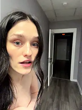 I run completely naked along the university corridor😲🤯