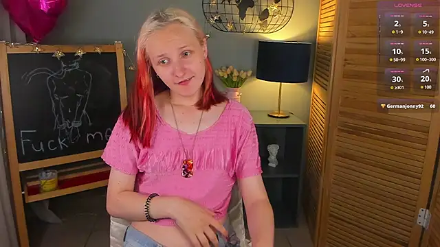 [17 Jun 09:31] Private Show - video by SallyFishery cam model