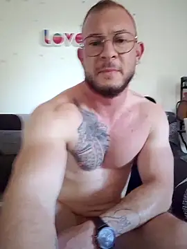 [22 Sep 15:42] Private Show - video by jourdinio13 cam model