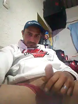 [9 Jul 02:11] Public Show - video by NewBe9D9 cam model