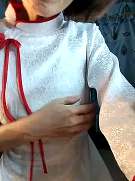 [23 Oct 12:21] Private Show－カメラキャストのLucy_limonの動画