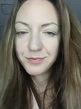 Great throat play with saliva on fingers for pussy:)