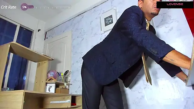 Hot time with the boss－カメラキャストのHideintheofficeの動画