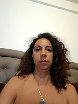 Horny for you and wet hairy pussy - clip cu naughty69curls model videochat