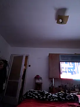 Erotic striptise - clip cu naughty69curls model videochat