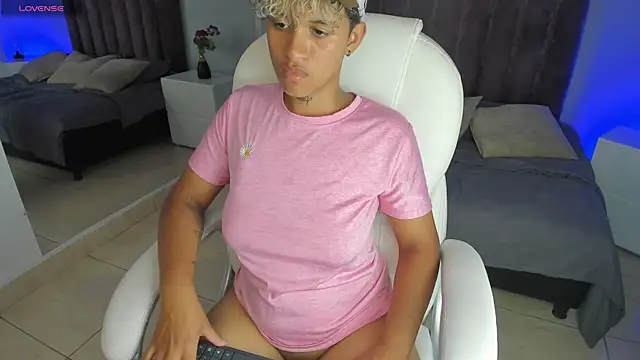 Fuck this tomboy pussy - video by Dominick_jones cam model