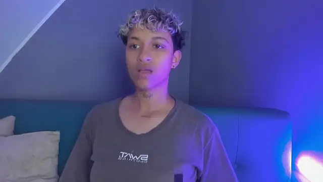 I know you like to see my tits bounce, take advantage and look - video by Dominick_jones cam model