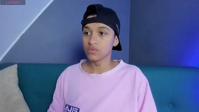I love to masturbate while you do it too - video by Dominick_jones cam model