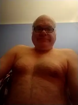 [11 Jan 01:46] Public Show – video modela na kameri jk6t