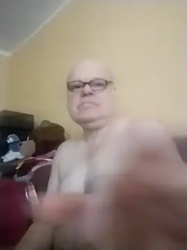 [12 Jan 12:04] Public Show - jk6t主播的视频