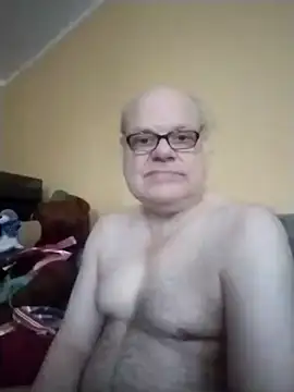 [15 Jan 12:54] Public Show – video modela na kameri jk6t