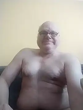 [16 Jan 13:09] Public Show – video modela na kameri jk6t