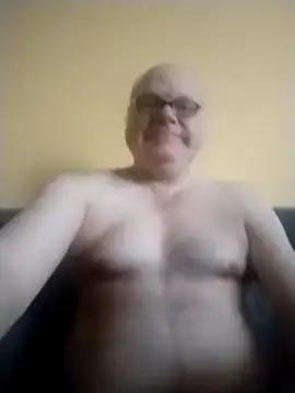 [17 Jan 13:38] Public Show – video modela na kameri jk6t